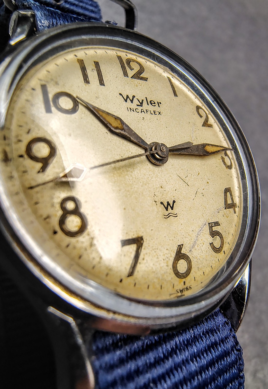 1950s Wyler Incaflex Navigator ETA 1070 Swiss Watch Runs Great Original Crown