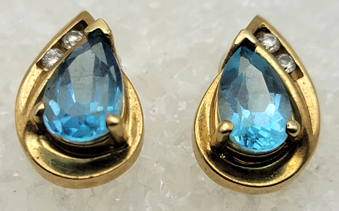 10K Yellow Gold Blue Topaz & Diamond Teardrop Stud Earrings 13mm Vtg. Signed Aj