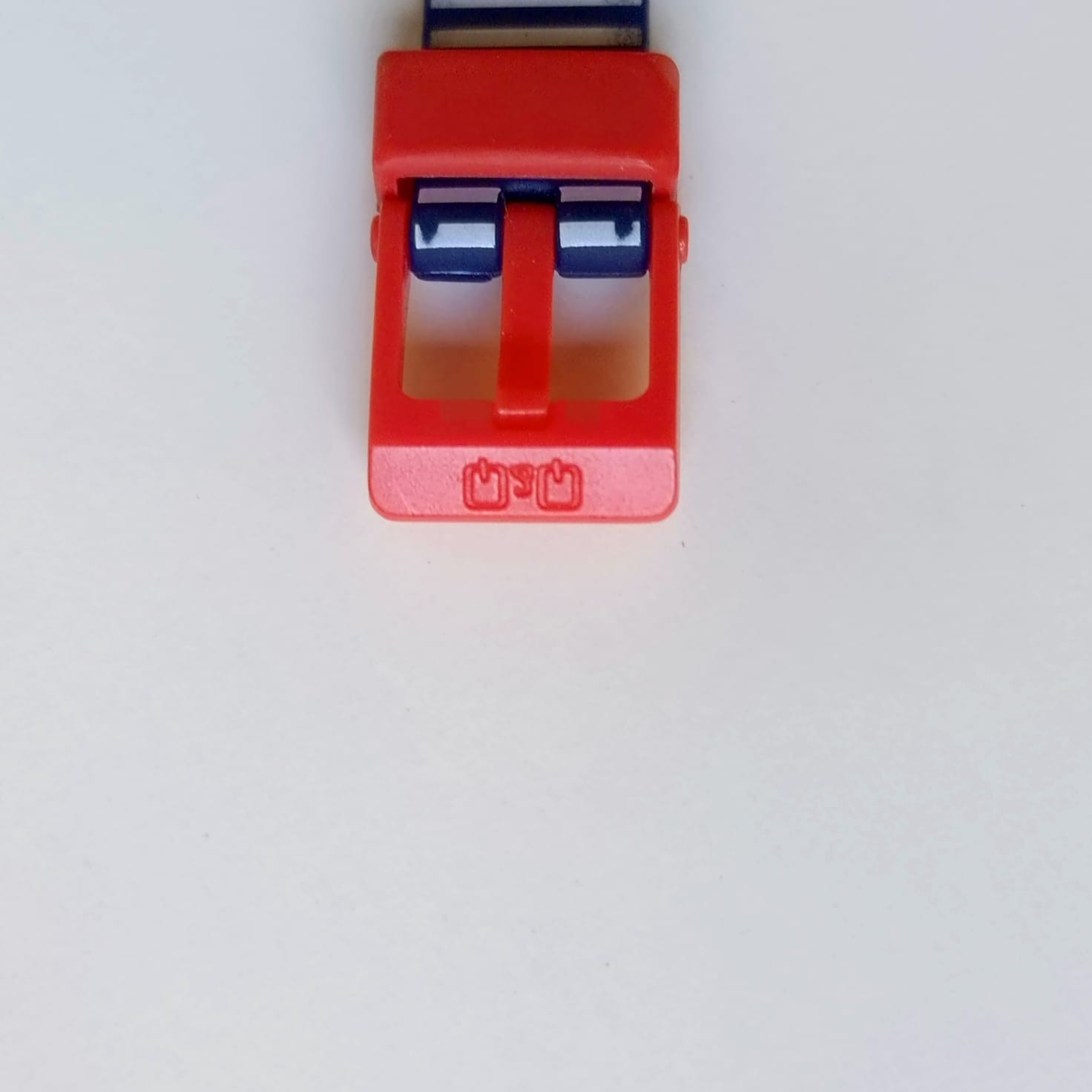 Q&Q Quartz Watch Blue Striped Resin Strap Water Resist 10 Bar Red Buckle VP47-02