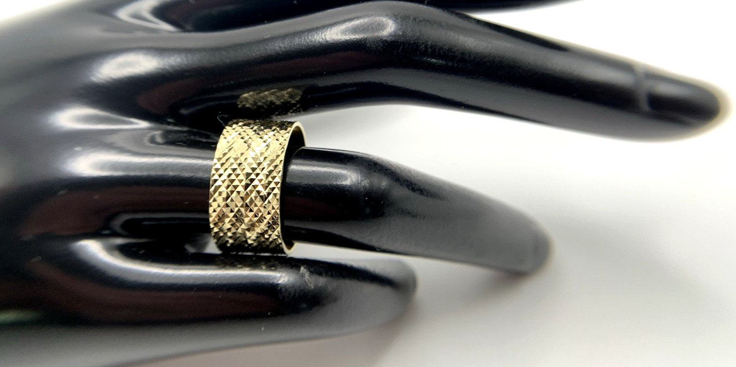 14k Gold Turkey Wide Band Ring Diamond-Cut Etching 9.7mm,Sz8.25, 4.7g,FREEgfBx$5