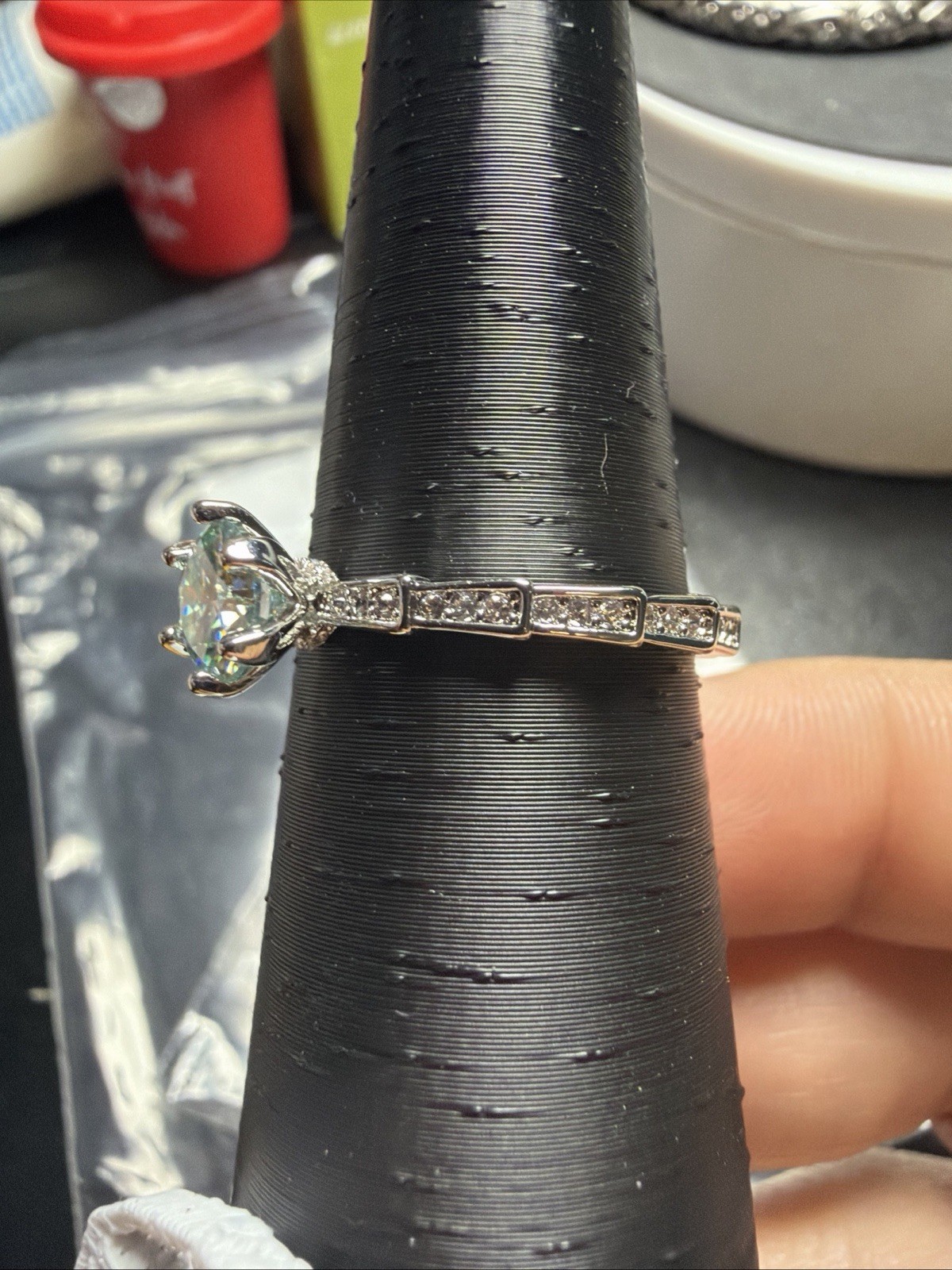 moissanite ring size 9 with papers! Fast Shipping!!