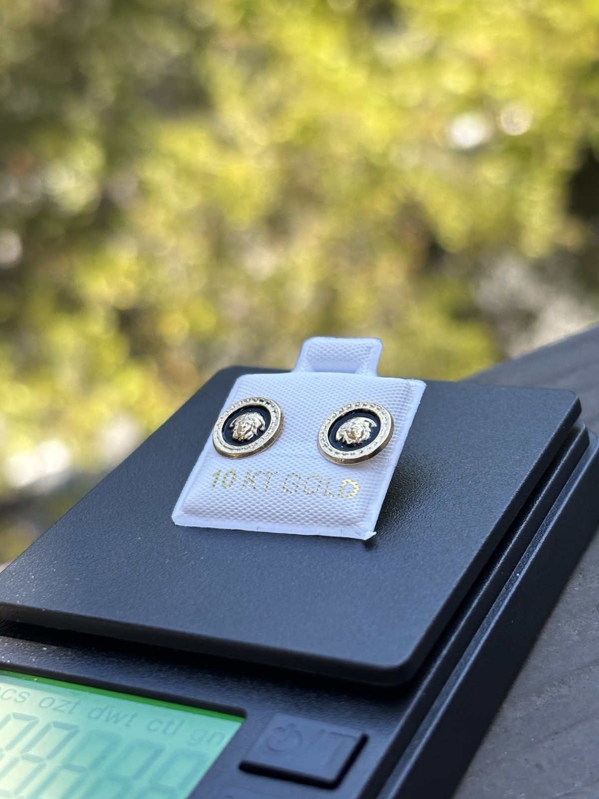 10K Yellow Gold Round Black Enamel Stud Earrings No Stone Lobe vrsc