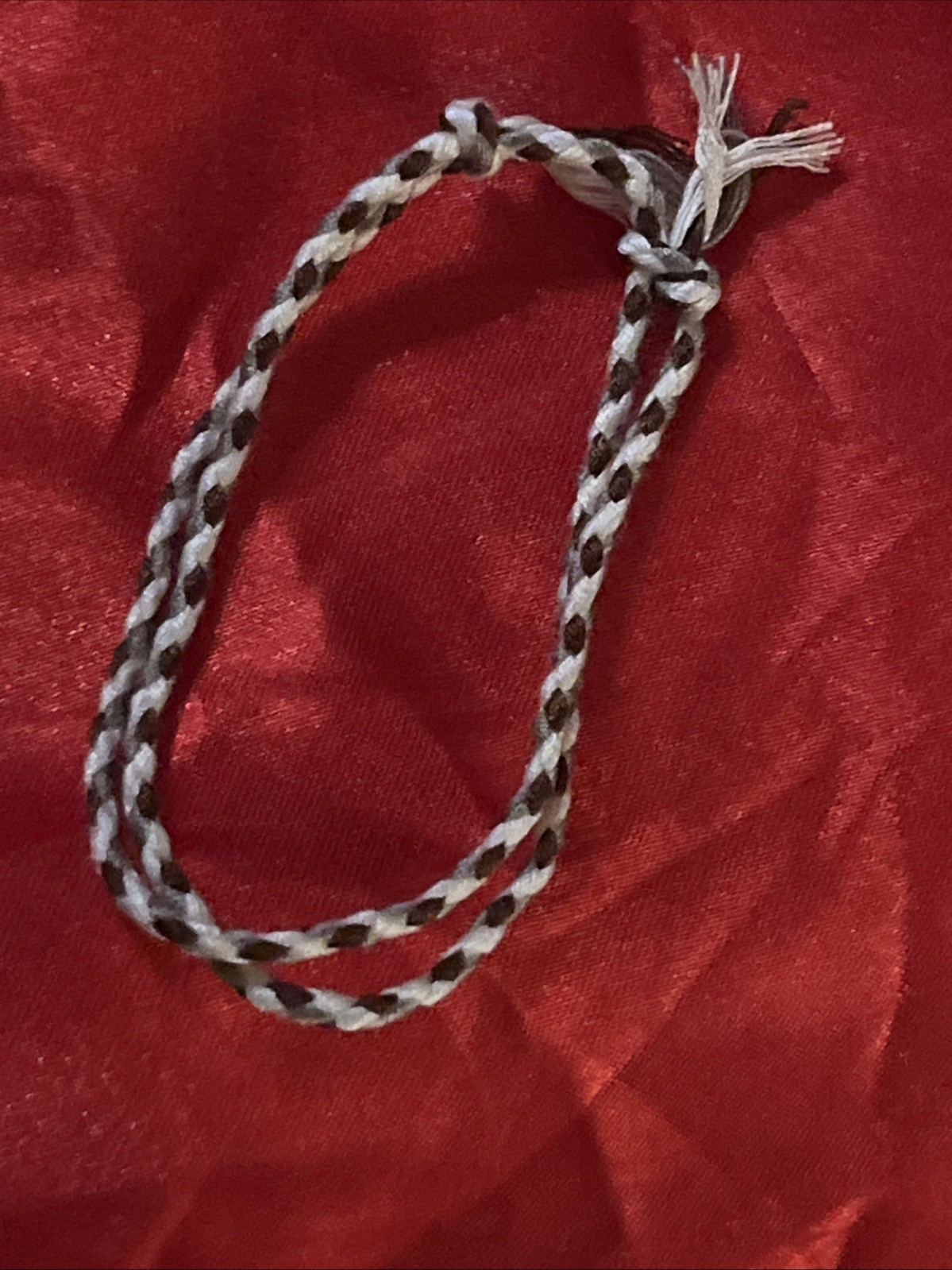 NEW BOHO BRAID THREAD FRIENDSHIP BRACELET ADJUSTABLE KNOT WHITE BROWN GRAY NIP