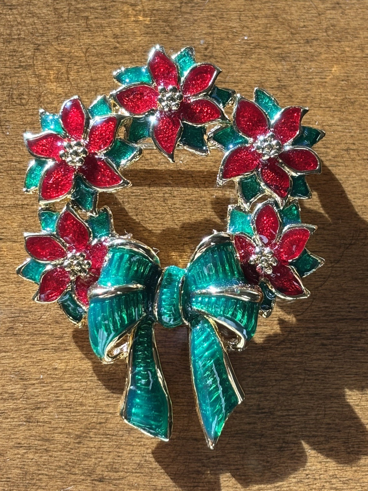 Christmas Wreath Poinsettias Brooch Pin Red Green Holiday Jewelry