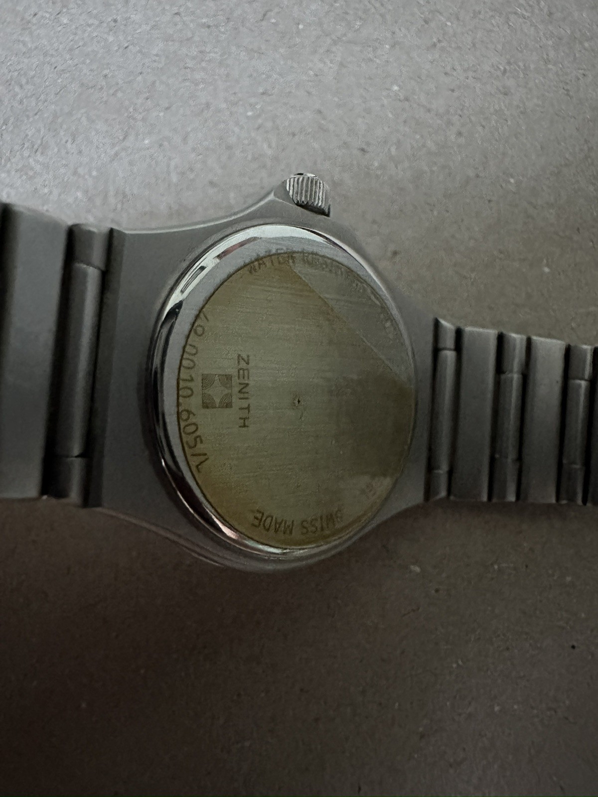 Vintage Zenith Pacific museum lady Quartz ETA 255.441 with box – working