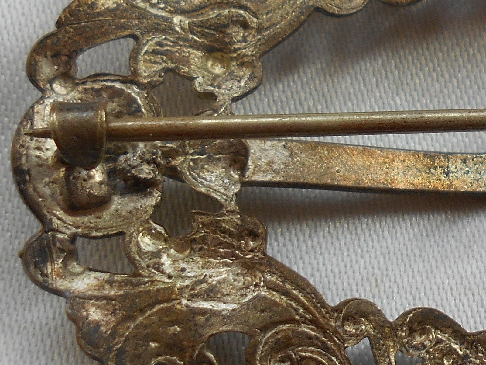 Vintage Ornate Scrolls Brooch with Hook