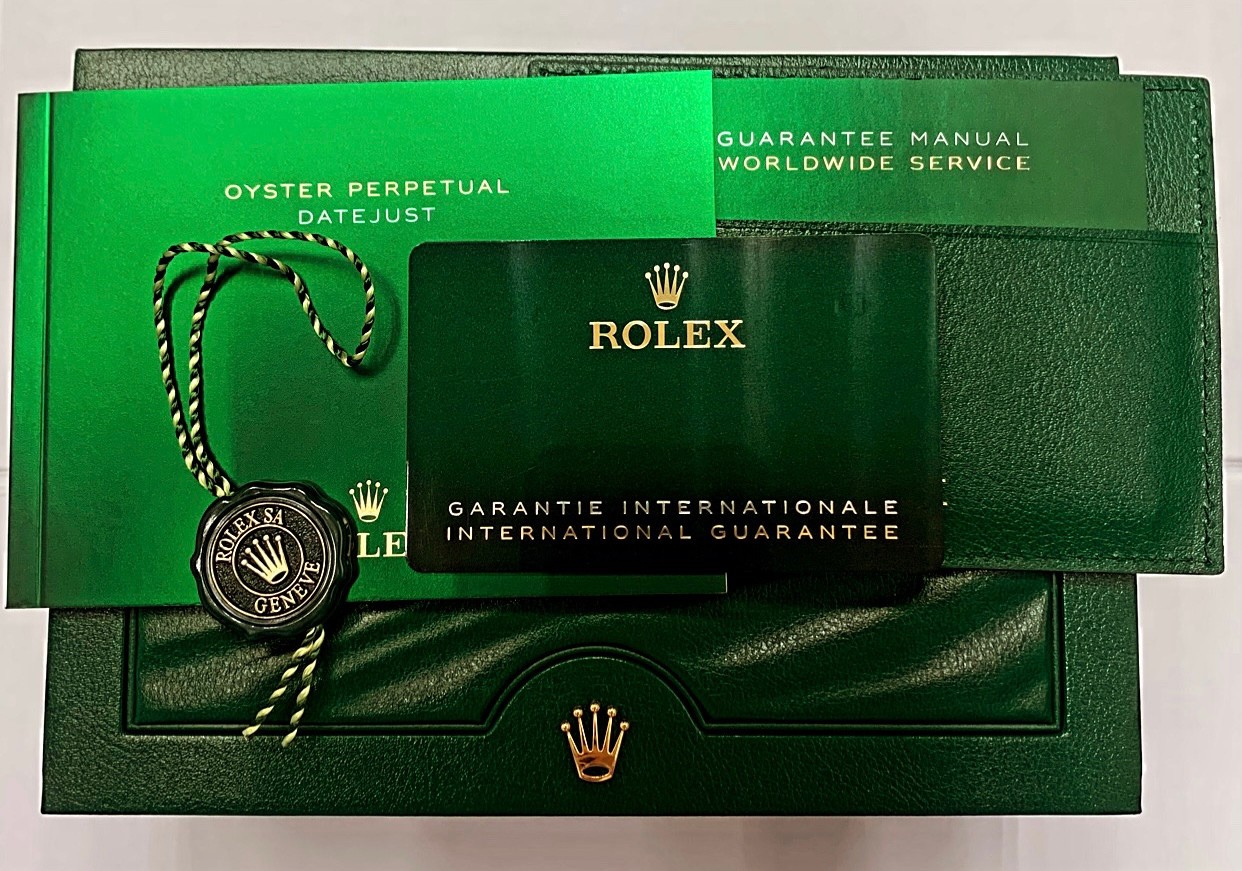 Rolex Datejust 36mm FULL SET BOX &PAPERS Two-Tone Gold Diamond Green Dial 126233