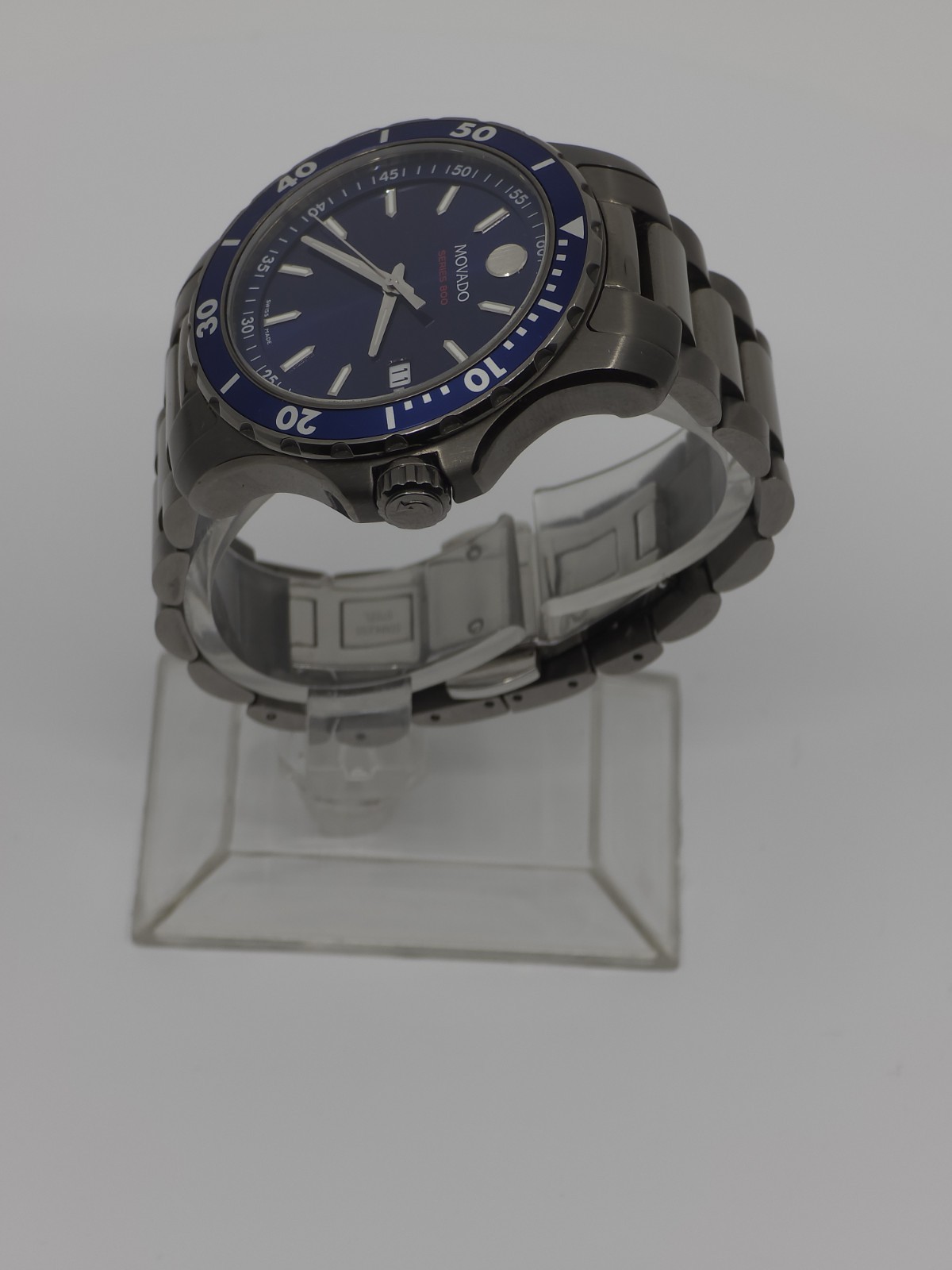 Movado • Series 800 • Swiss Made • Blue Dial • Stainless Steel • Men’s Watch
