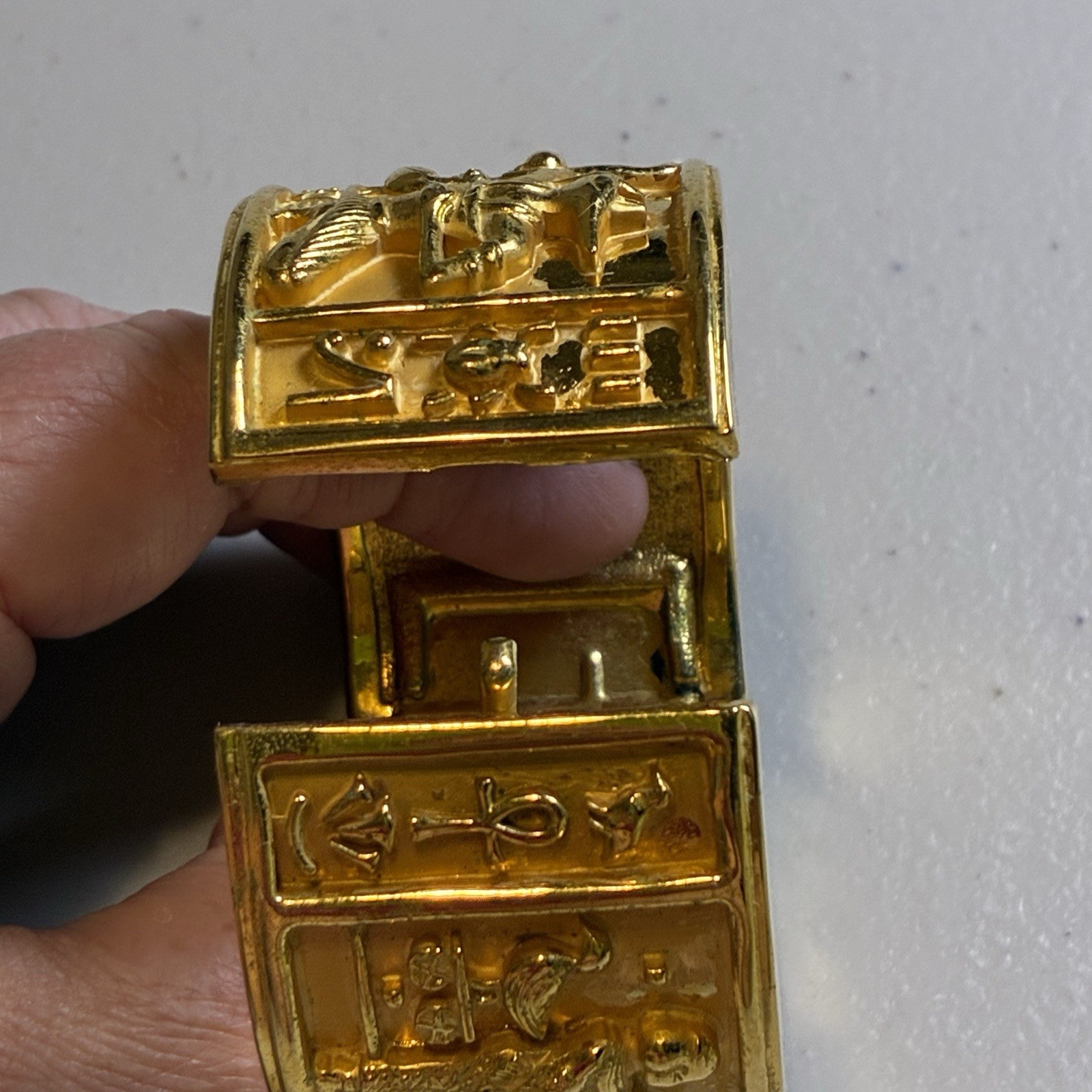 24 kgp Elizabeth Taylor Avon Cleopatra Egyptian Revival Wide Bangle Bracelet