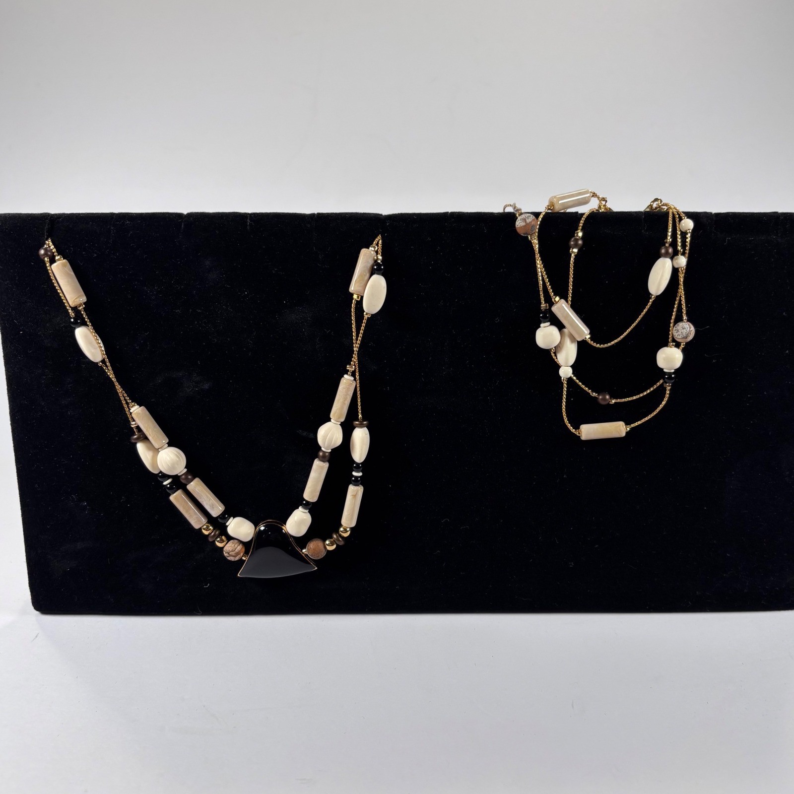 NWT Monet Women’s Beaded Jewelry Set Ivory Brown Black Gold Necklace Bracelet