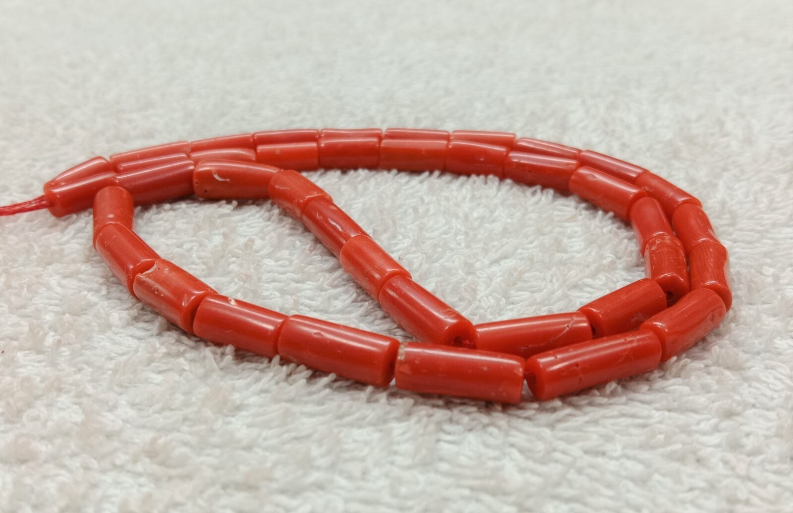 16″INCHES 100% Natural Italian coral pipe Beads.AA quality.Size 4x10mm to 5x11mm