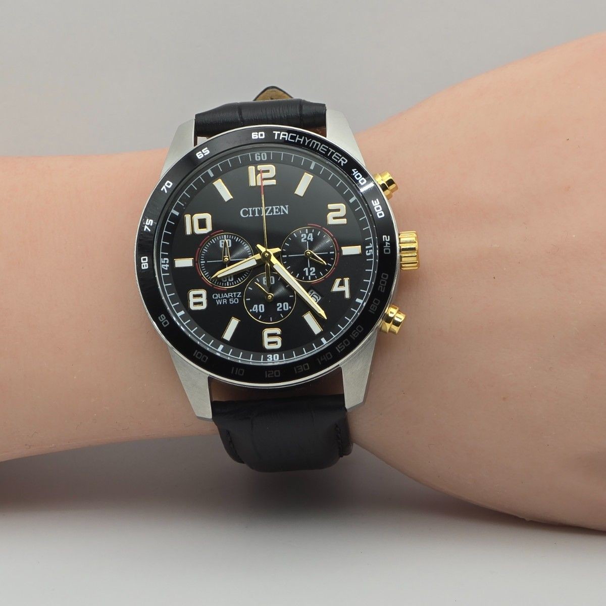 Citizen F16-3724-081-051-052 Quartz (Battery) Stainless Steel Black NOS