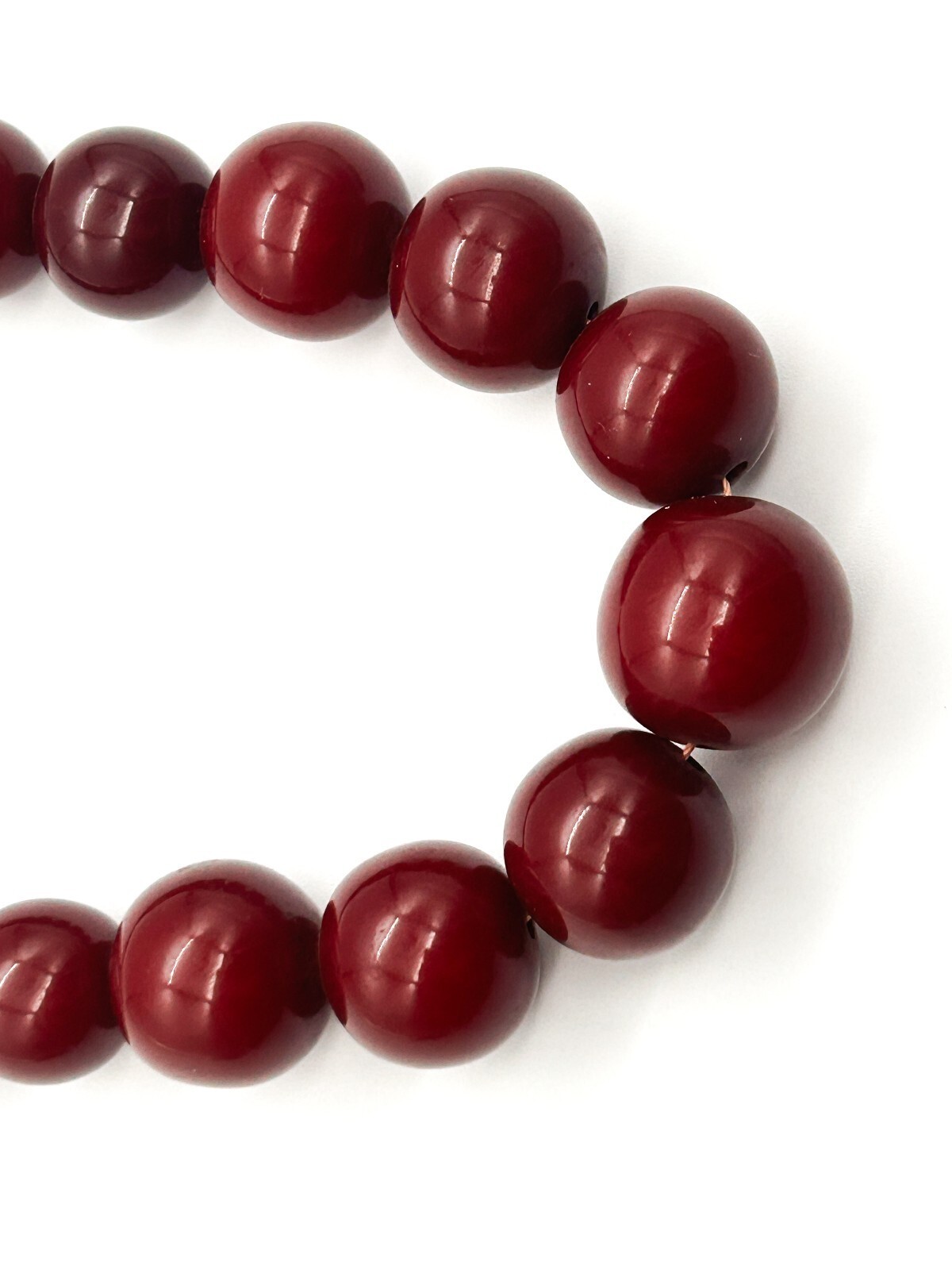 Vintage Graduated Burgundy Red Plastic Bead Necklace Hidden Screw Barrel Clasp