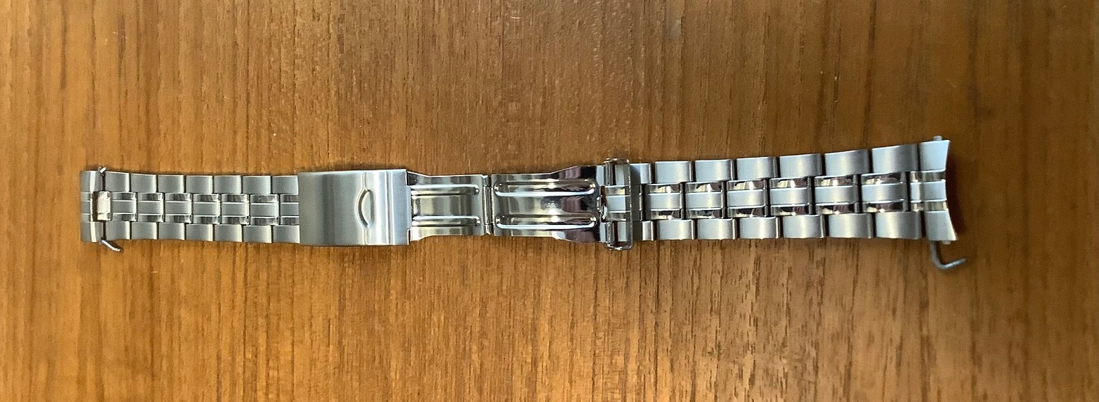 Stainless Steel 3-Link Bracelet Flip Lock Clasp Watchband 22mm Curved Ends NOS