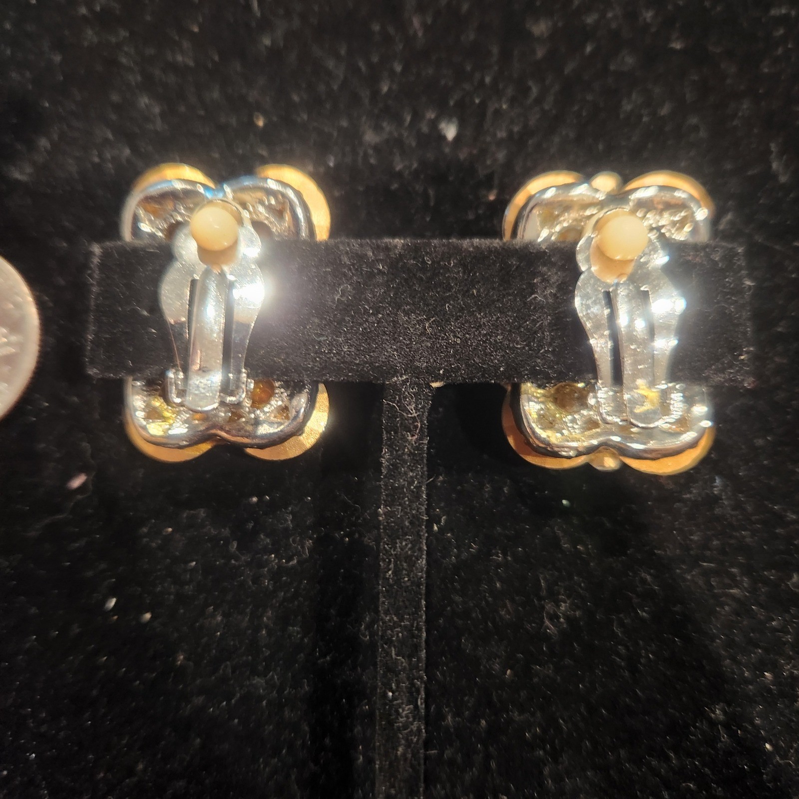 Vintage Clear Crystal Cluster Clip On Earrings Silver Tone Scalloped Statement