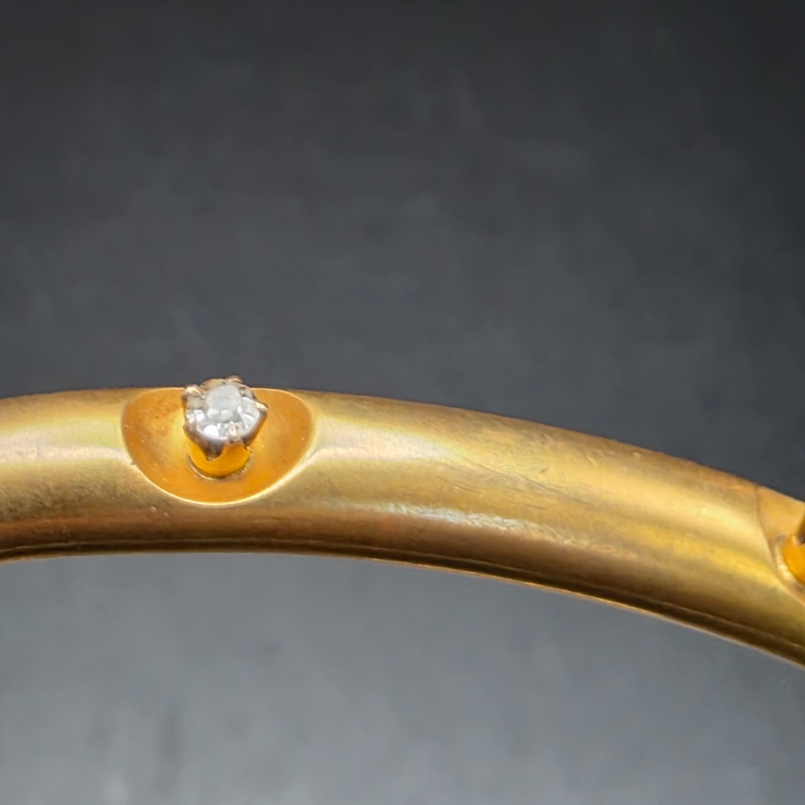 Antique Victorian 14K Gold Belcher Set Hinged Bangle Bracelet. Estate Find 7.69g