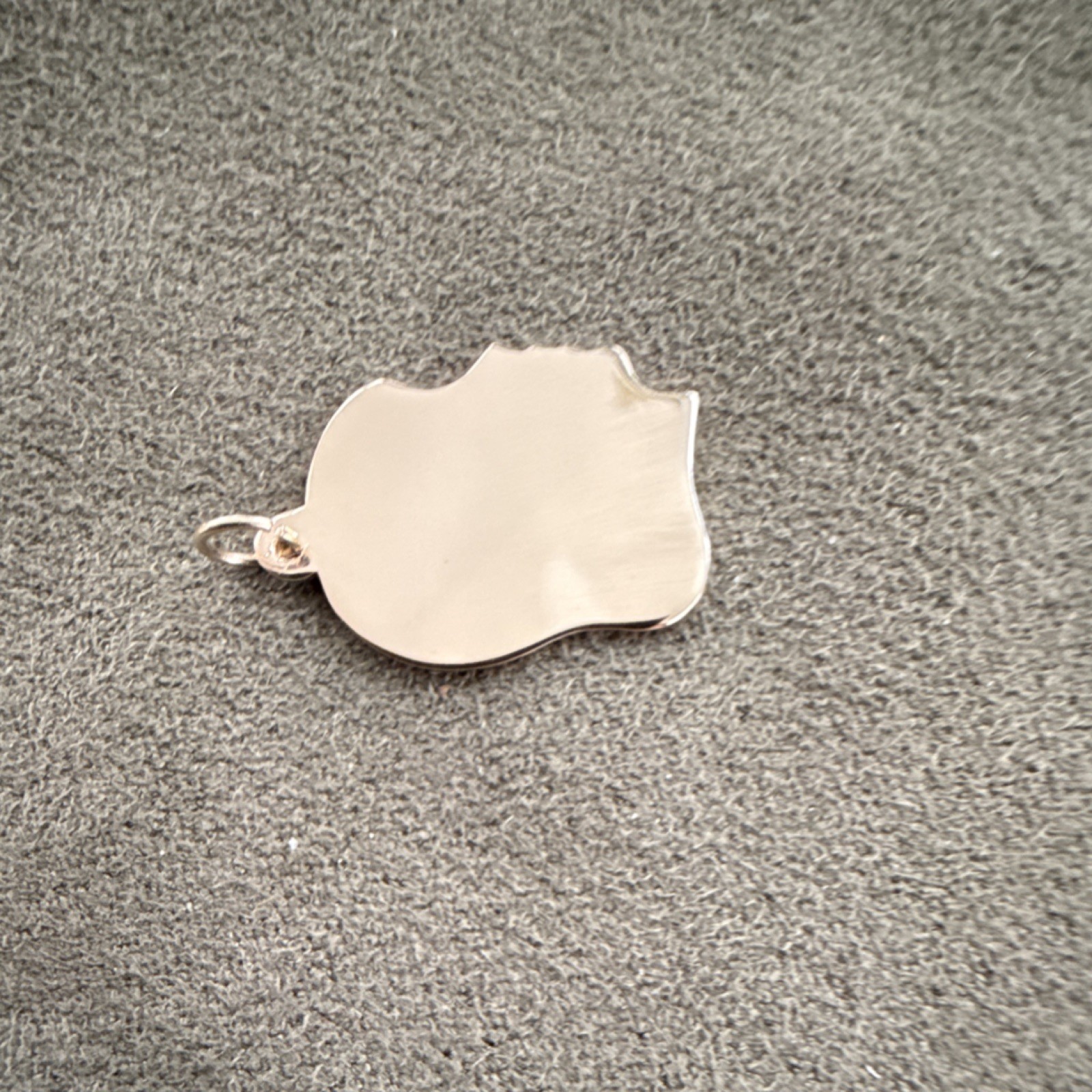 14K Yellow Gold Child or Girls Head Silhouette for Engraving