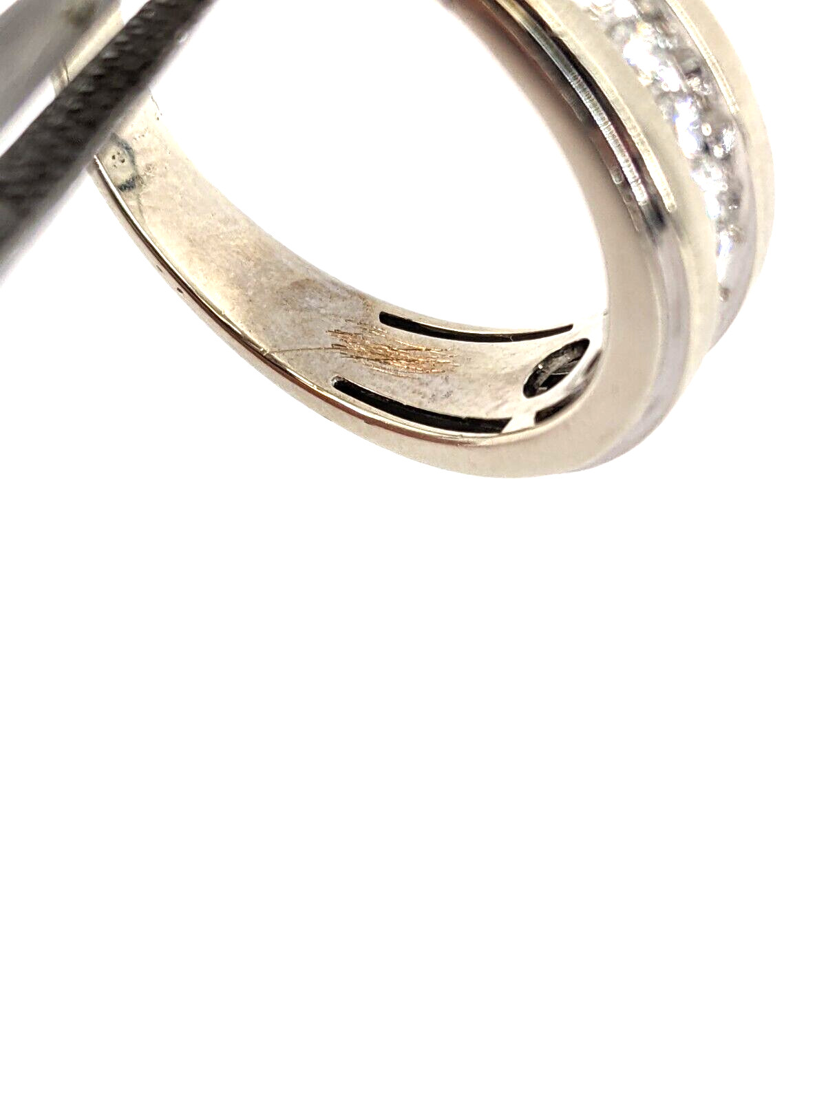10KT White Gold 5.93g Men’s Diamond Ring Band (1/2cttw) Size 11.75