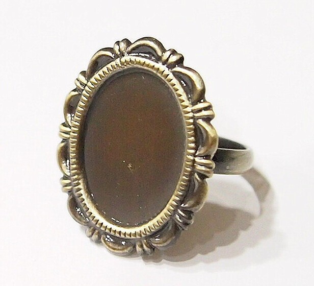 8 of 18x13mm Antique Gold Adjustable Closed Loop Scalloped Ring Settings