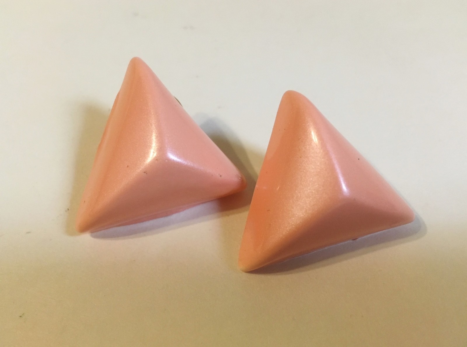 Shell Necklace Earring Set Pendant Pink Off White Beaded Triangle Post Handmade