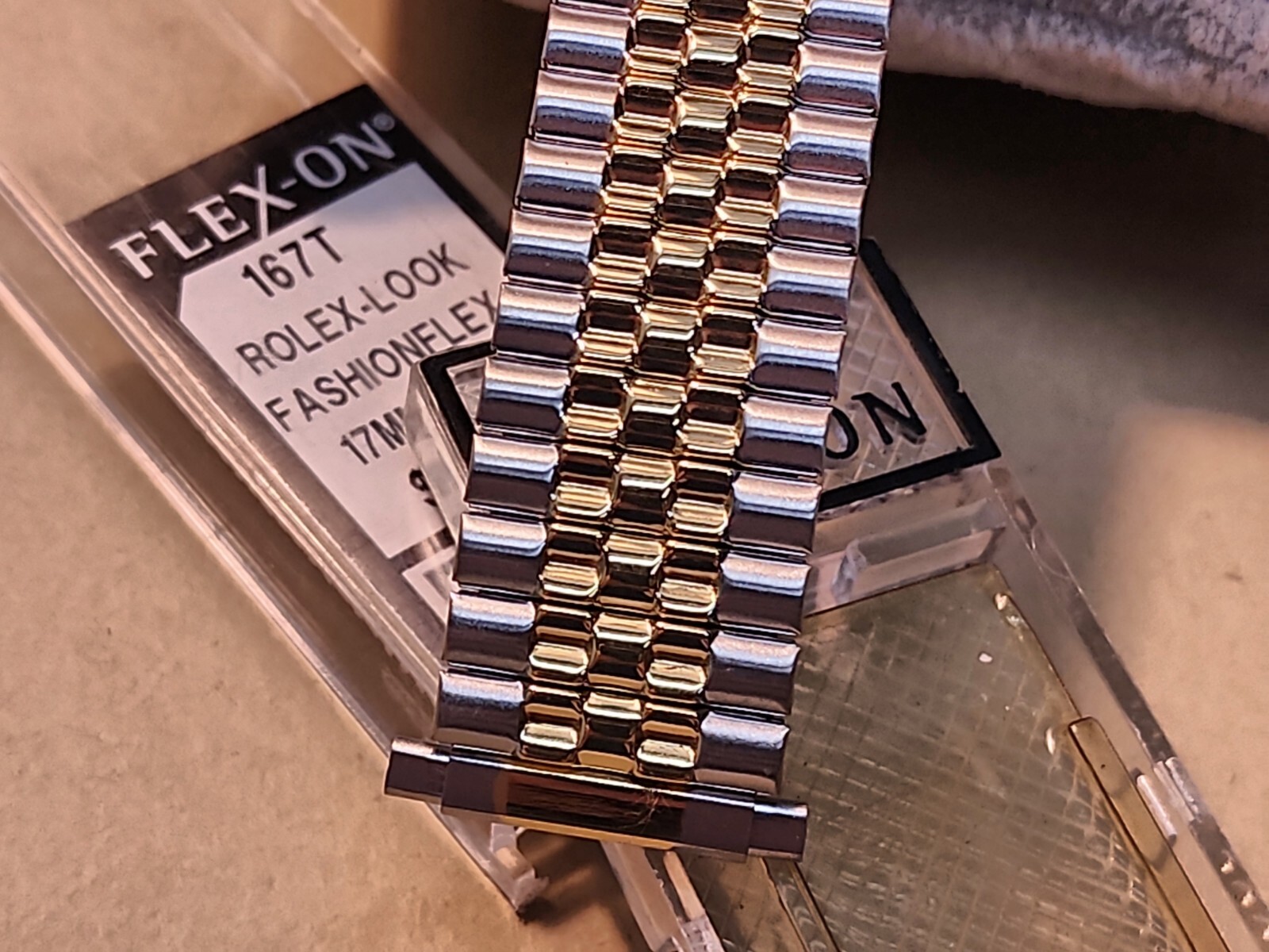 NOS Kreisler Flex-On Two-Tone SS 17-21mm Adj Straight Ends Expansion Watch Band