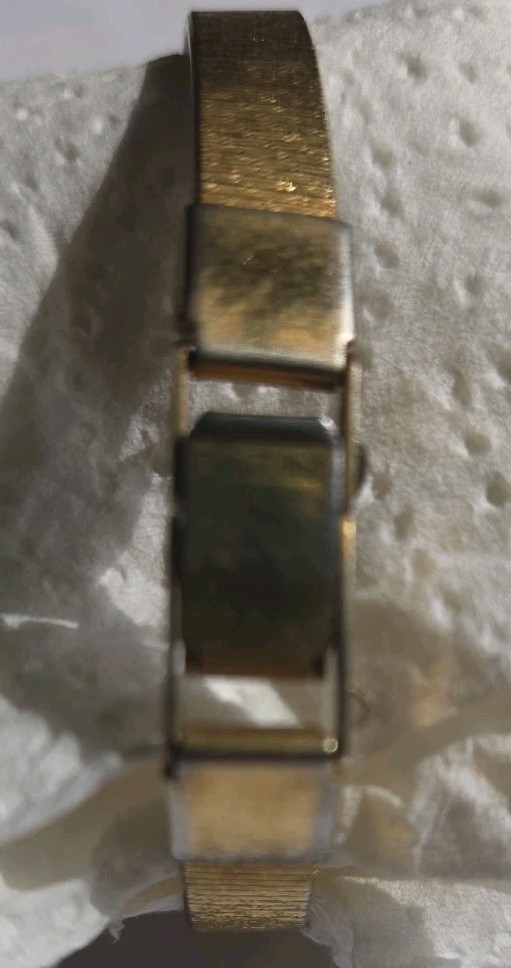 Vintage Citizen CQ Women’s Watch 19mm Gold Tone Ladies Wristwatch Untested