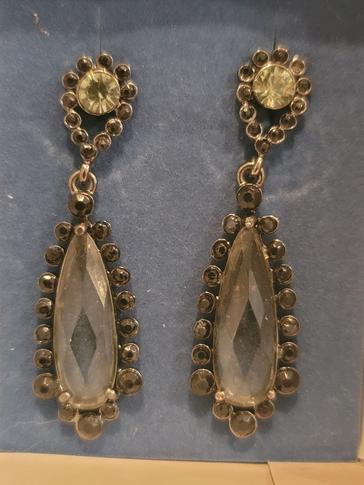 Avon Black Diamond Color Drop Earrings Gunmetal Gray Crystal Dangle 2007