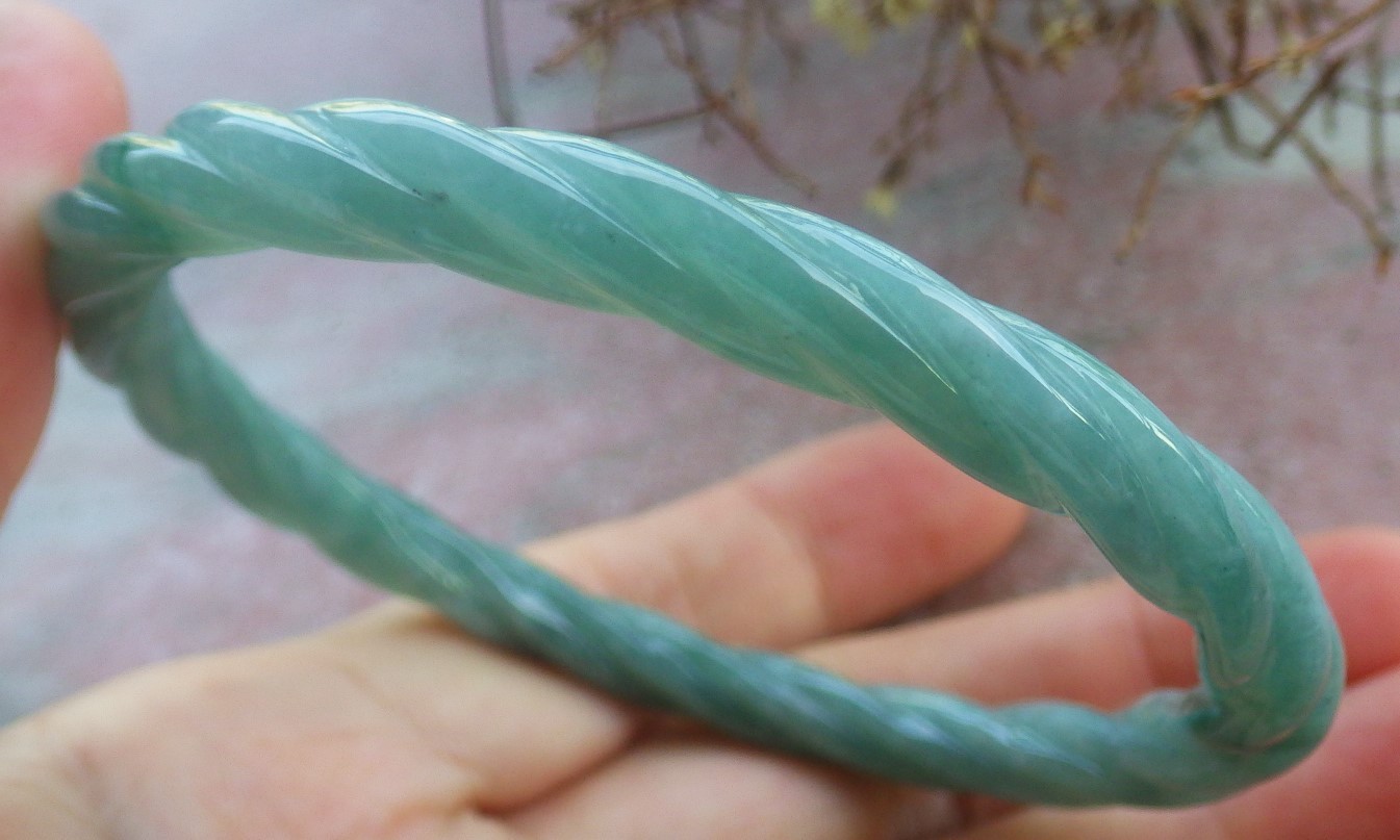 Video Certified Green 100% A JADE Jadeite Knotted Bangle Bracelet 61mm 手镯 705277