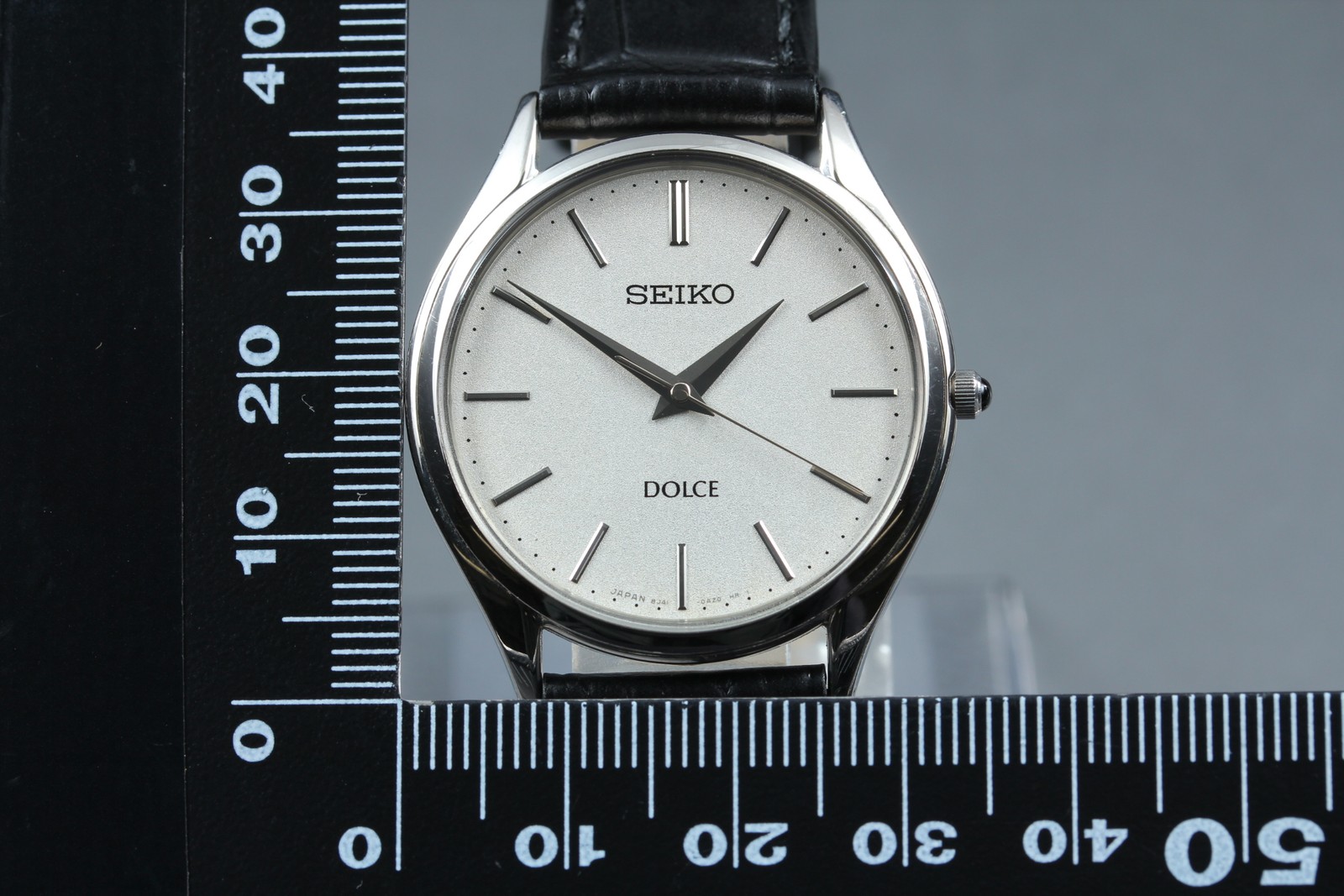SEIKO Dolce 8J41-0AJ1 34mm White Dial Quartz Men’s Watch from JAPAN [Near MINT]