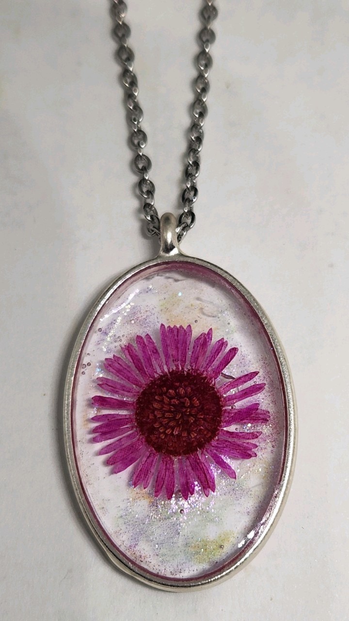Handmade Resin Necklace – Stainless Steel Chain – Real Pressed Flower