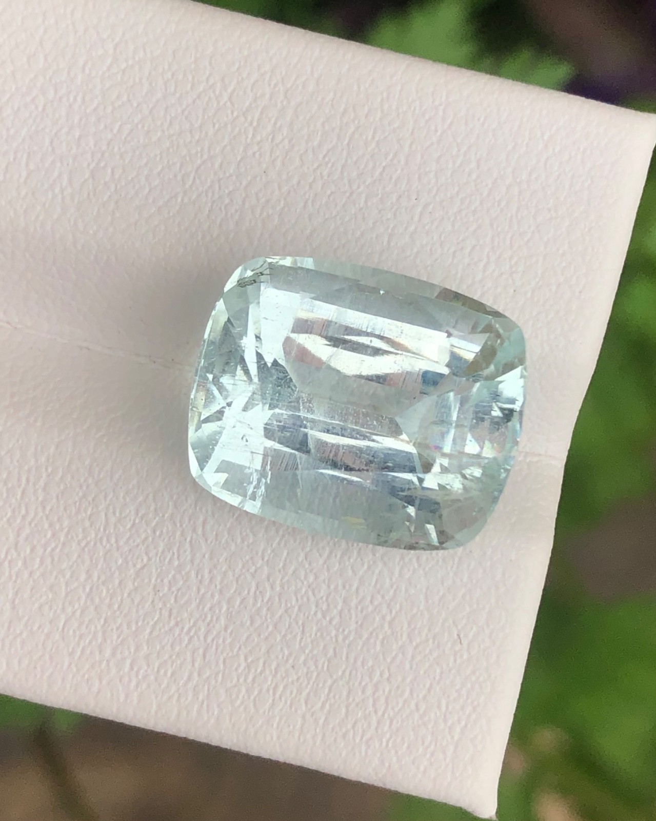 11.70 Cts Natural Cut Top Quality Aquamarine, loose gemstone from Pakistan