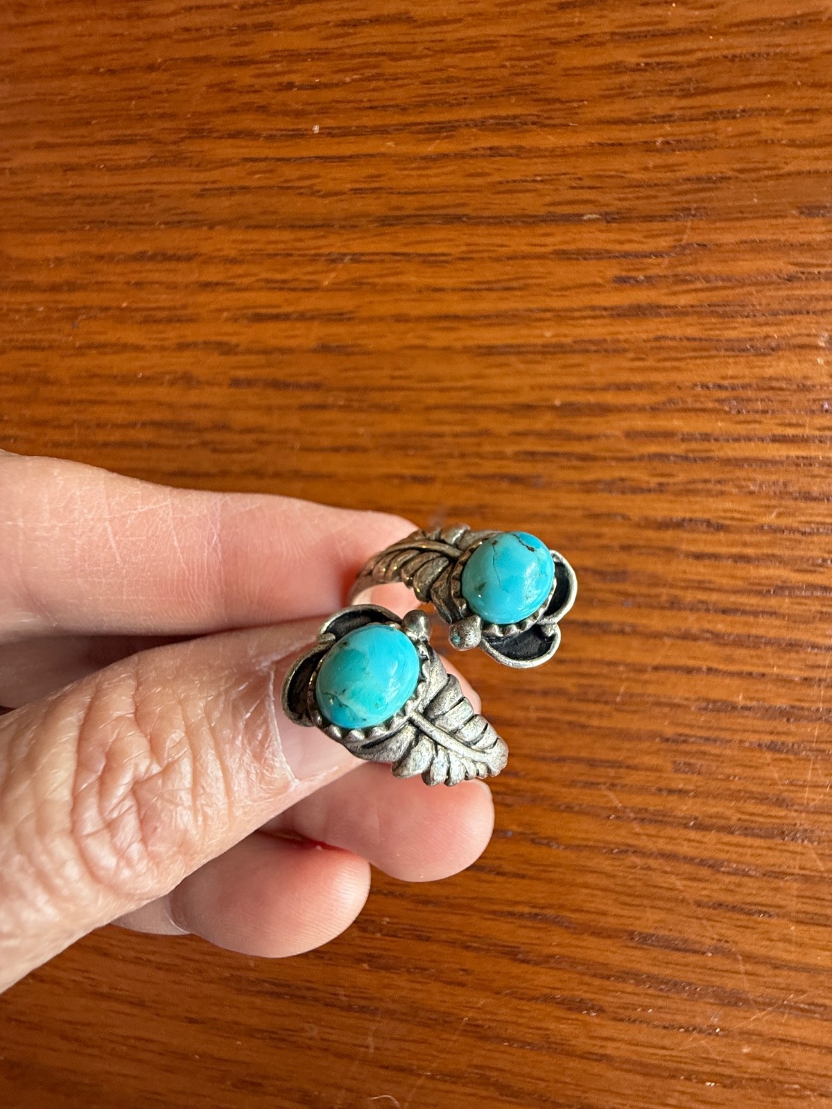 vintage Sterling Turquoise bypass ring marked .925 NK sz 6.5