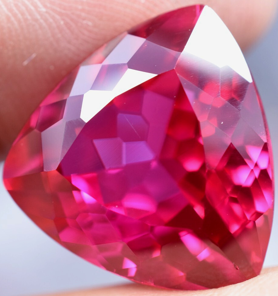 Extremely Rare & Natural 22.65 Ct SUNRISE RUBY GGL Certified Loose Gemstone