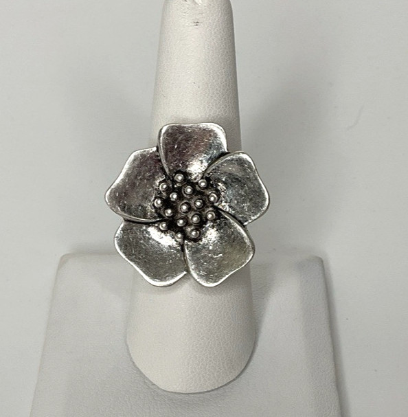 Premier Designs PETALS Flower Ring Size 5 Antique Silver Tone Finish 772