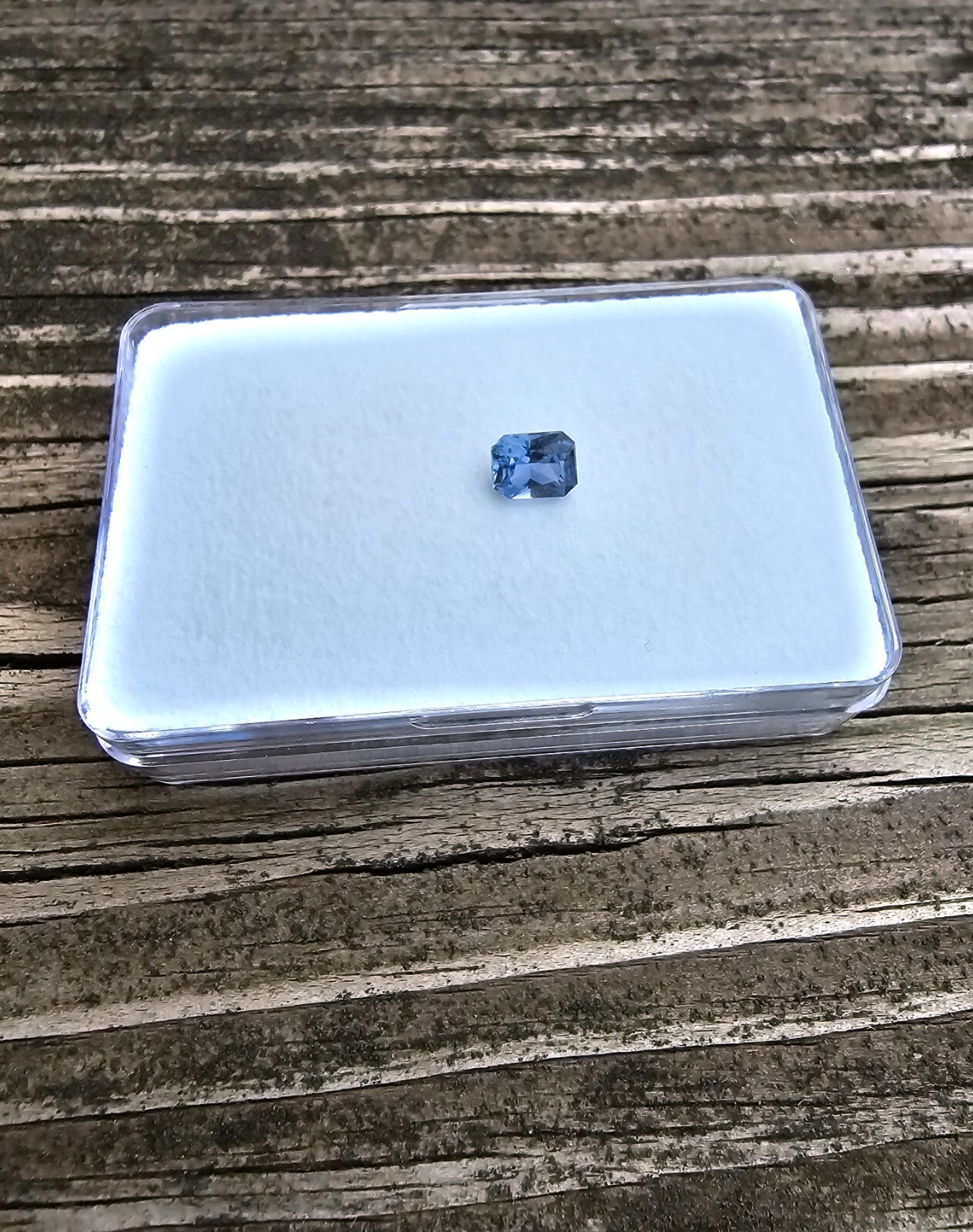 Blue Sapphire Ceylon Radiant cut