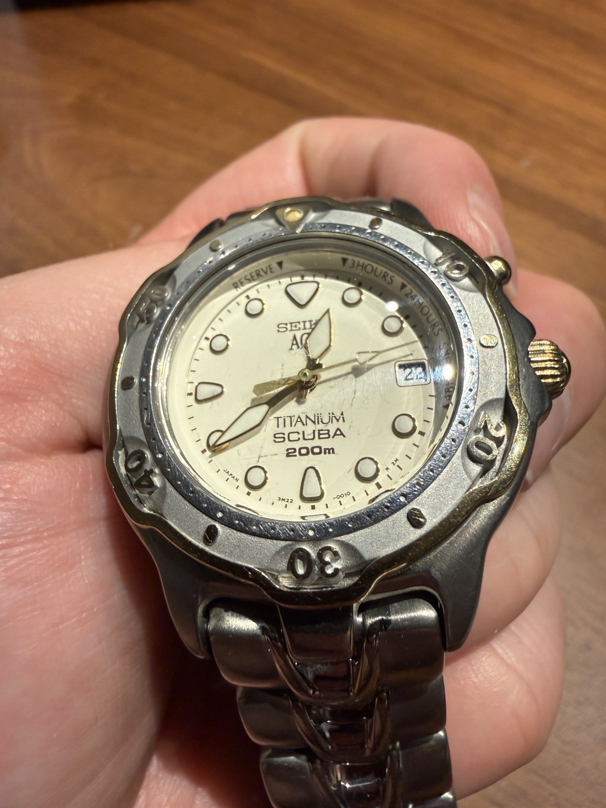 Seiko AGS Scuba Quartz Titanium Sports Watch