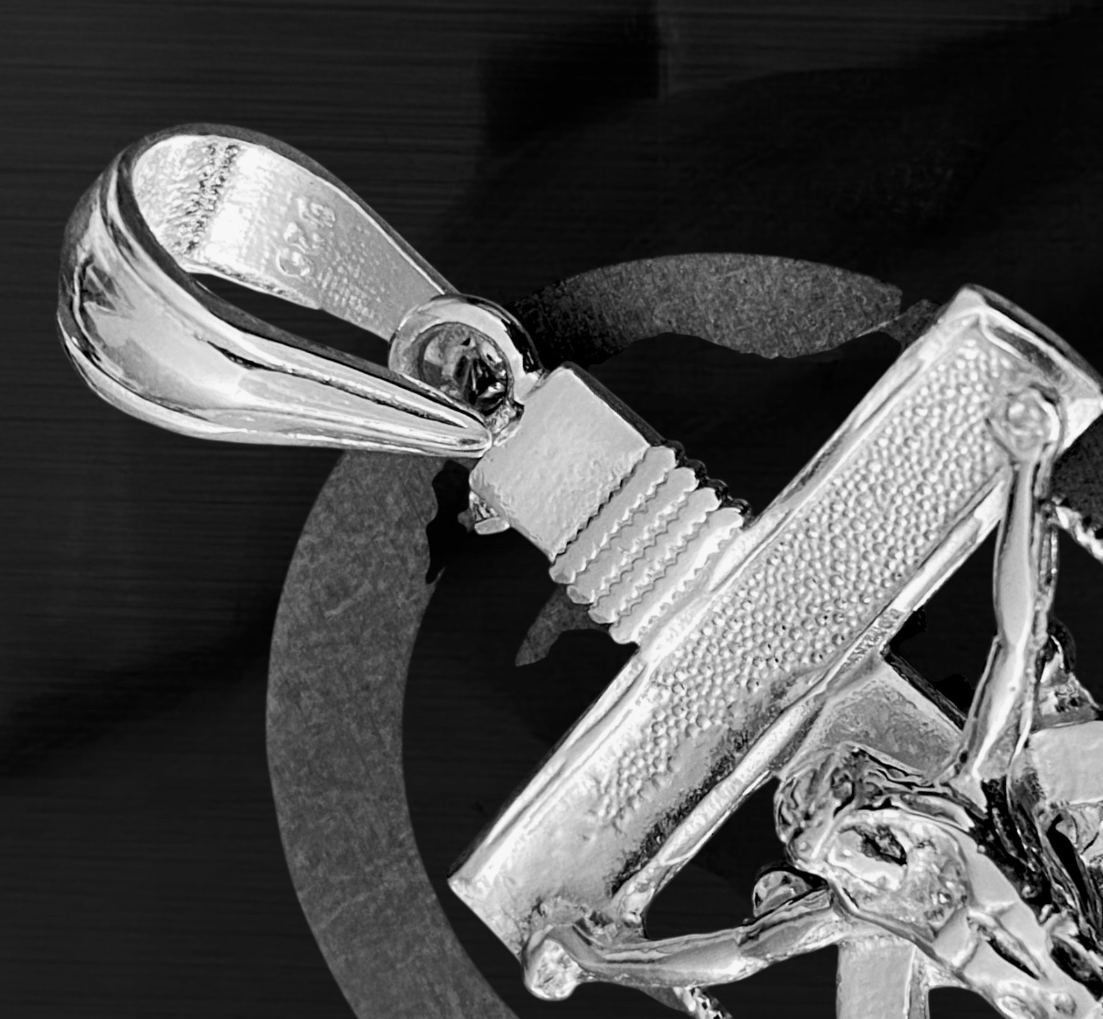 925 Sterling Silver Diamond Cut Hoop Earrings 28mm / Aretes de plata – AD-DM-04