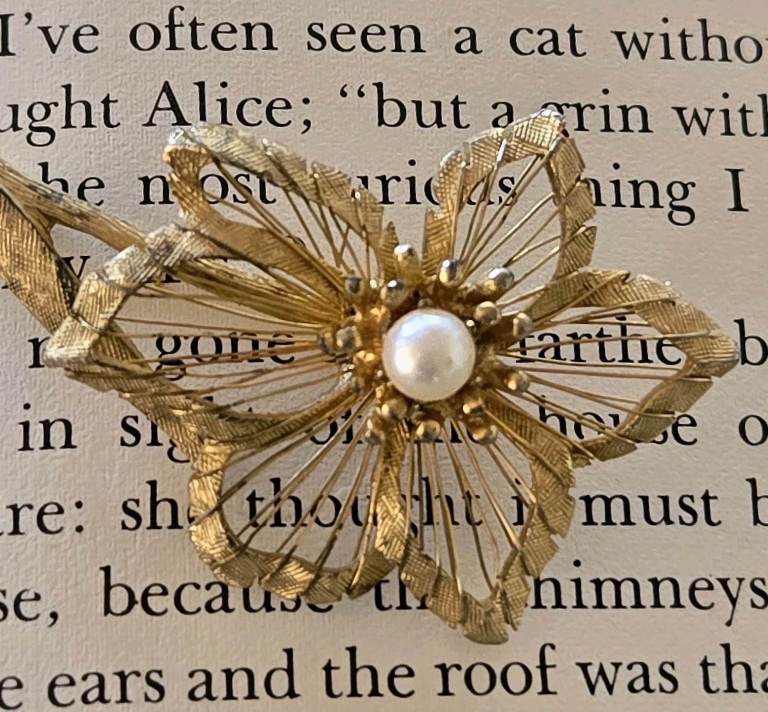 Vtg 50s 60s Brooks Signed Dogwood Flower Pearl Brooch, Party, Coat, Tote