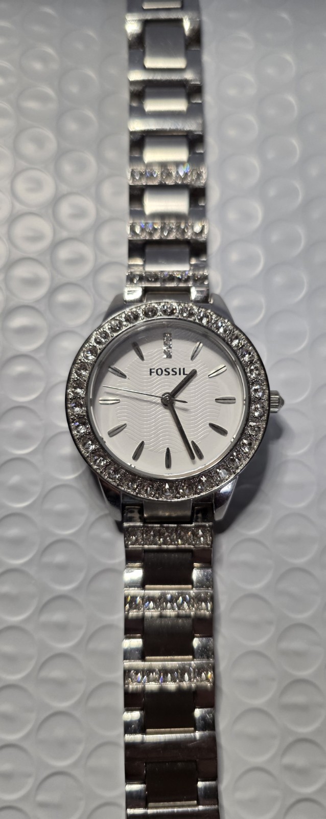 Fossil Watch Jesse Ladies Elegant Stainless Steel ES2362 – 6 1/4″ Max Wrist