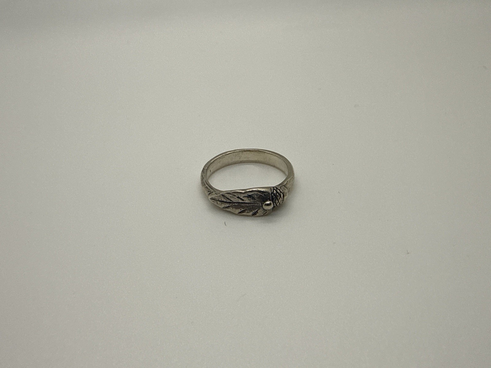 Vintage Landstrom’s TRJ Black Hills Gold 12K Tri-Color Leaf Sterling Silver Ring