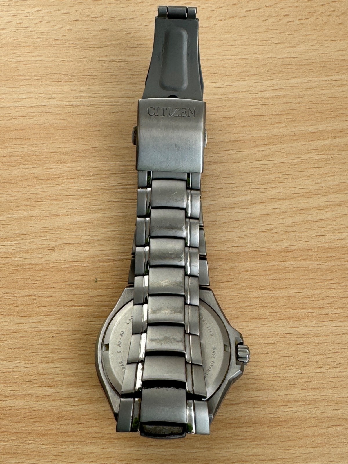 Citizen Eco-Drive Titanium Men’s Watch Sapphire Crystal 100m Japan Mov’t Date
