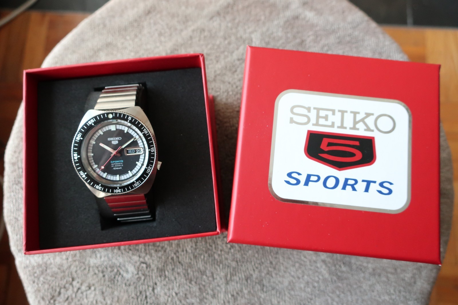 SEIKO 5 SPORTS RETRO STYLE LIMITED EDITION: 2772/15555, MADE IN JAPAN, EXC COND