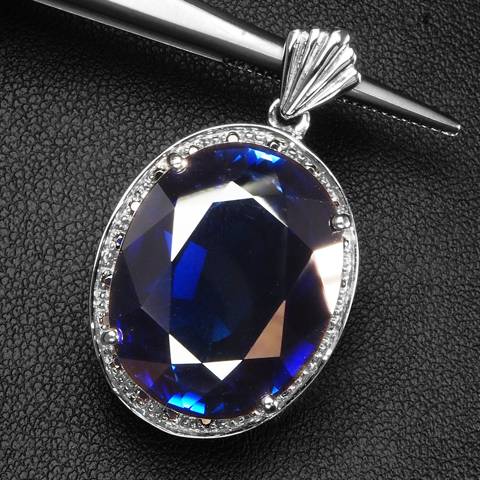 Stupendous Royal Blue Tanzanite 31.50Ct 925 Sterling Silver Handmade Pendants