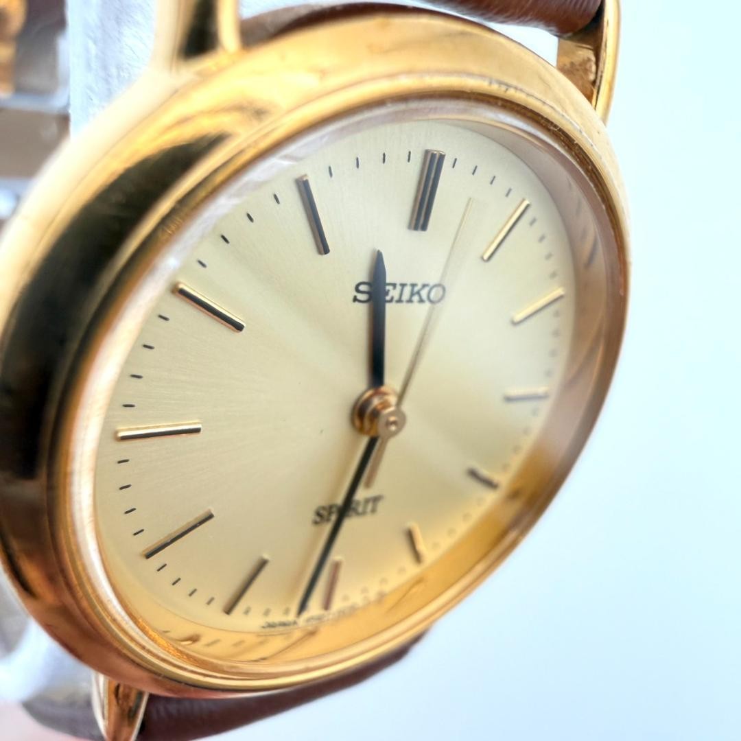 Excellent condition Seiko SPIRIT watch, gold, new battery, new strap, women’