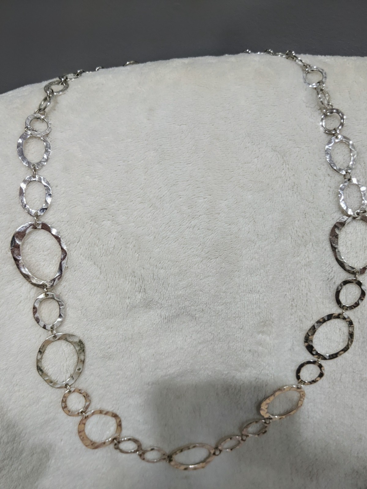 Silver Toned Oval Link Necklace Adjustable Chain Lobster Claw Clasp