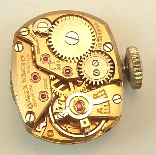 Omega 484 Mechanical – Complete Running Movement – Sold 4 Parts / Repair wd