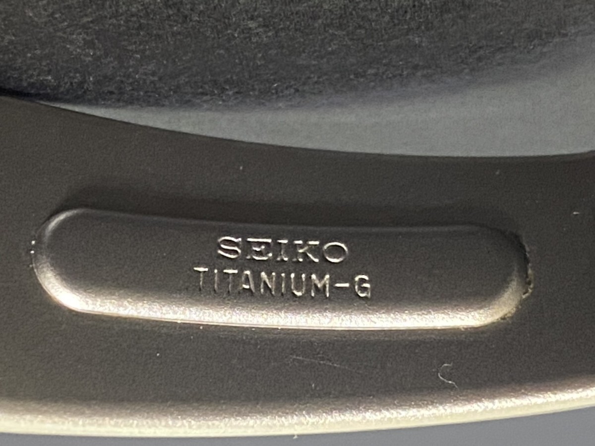 SEIKO titanium 7N42 8A60 wristwatch