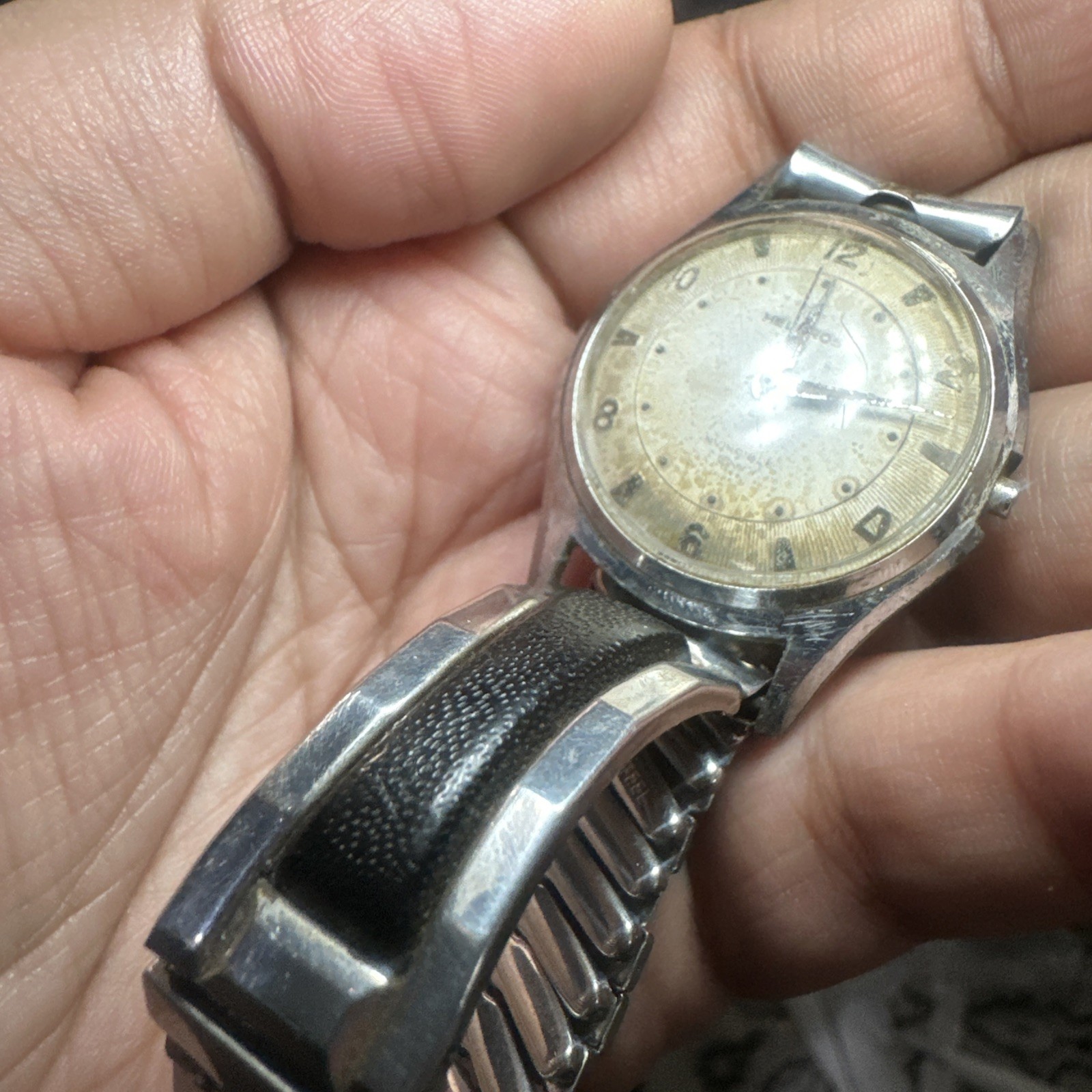 Vintage HELBROS INVINCIBLE gold mens Manual Wind 33mm Mens Watch – For Repair