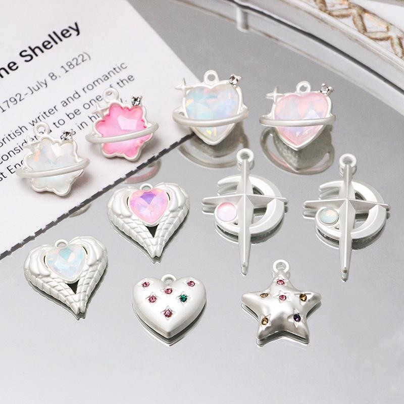 4PCS Silver Tone Alloy Pink Rhinestone Universe Charm Pendant 15X19mm GJS233