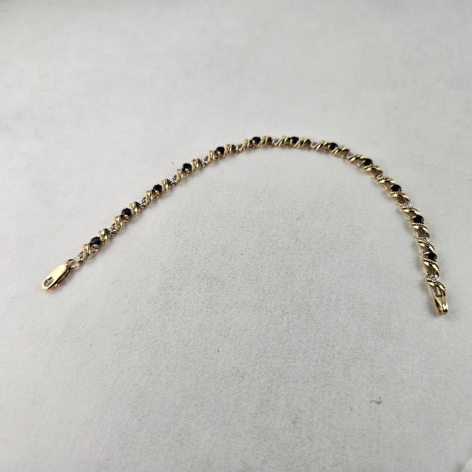 10K Yellow Gold Tennis Bracelet with Blue Topaz 7 inches 5.2g [9031]